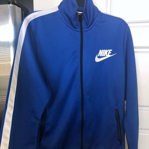 Medium Men’s Nike Jacket